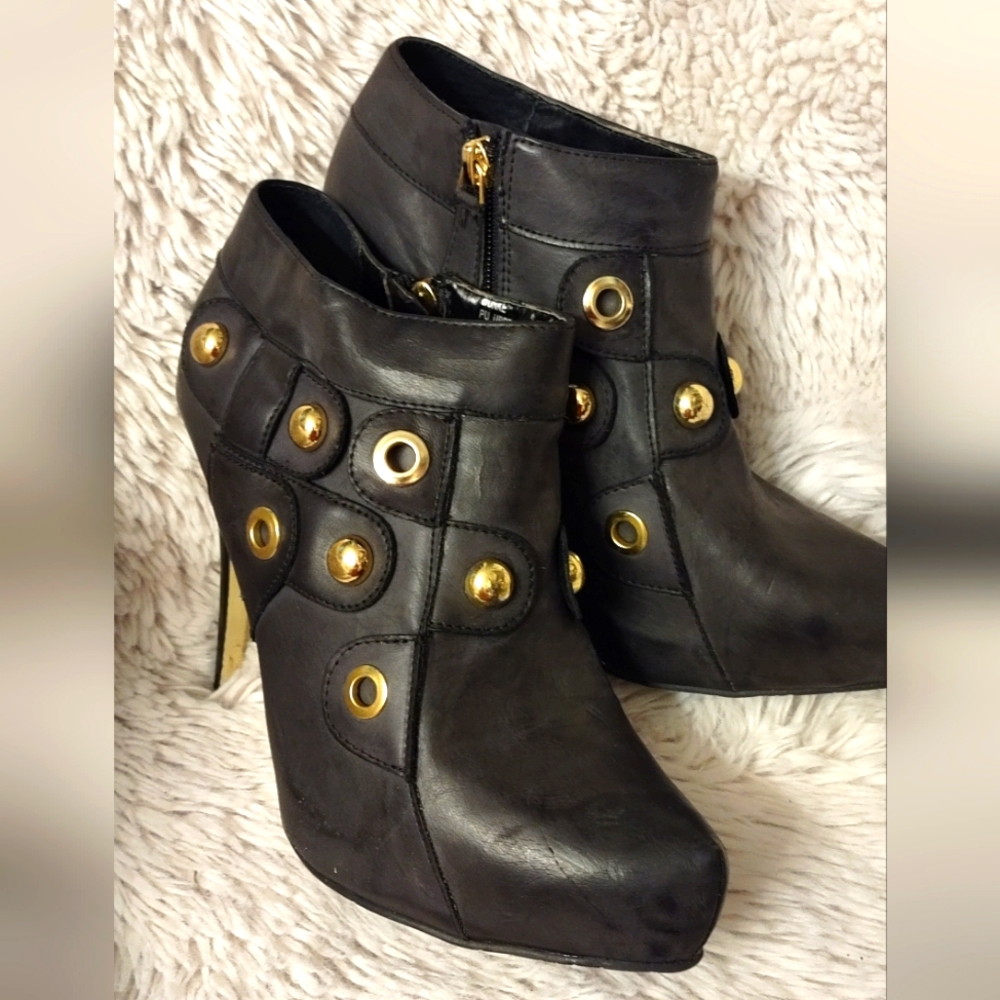 Women's Black with Gold Hardware Ankle Boots Size 10